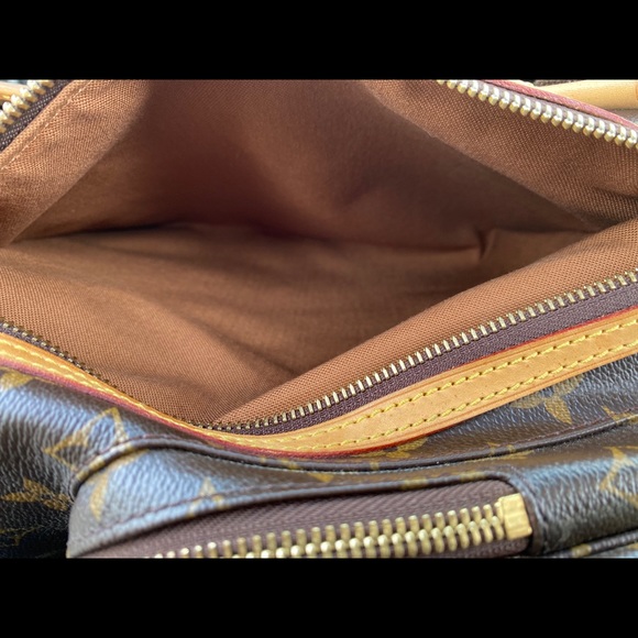 Used Louis Vuitton Bosphore Backpack - Picture 4 of 10